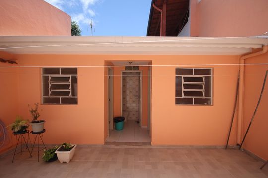 Quintal de casa à venda com 2 quartos, 102m² em Vila Mazzei, São Paulo