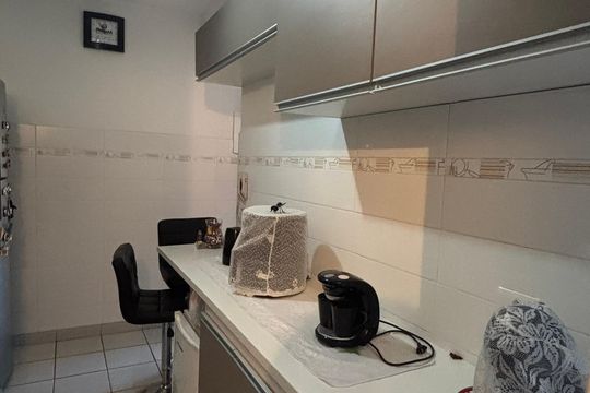 Cozinha de apartamento à venda com 2 quartos, 68m² em Vila Cecilia Maria, Santo André