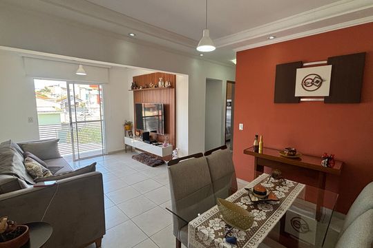 Apartamento à venda com 2 quartos, 68m² em Vila Cecilia Maria, Santo André