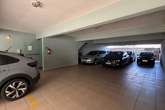 Garagem de apartamento à venda com 2 quartos, 68m² em Vila Cecilia Maria, Santo André