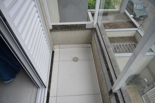 Sacada de apartamento à venda com 2 quartos, 112m² em Jardim Cristiane, Santo André