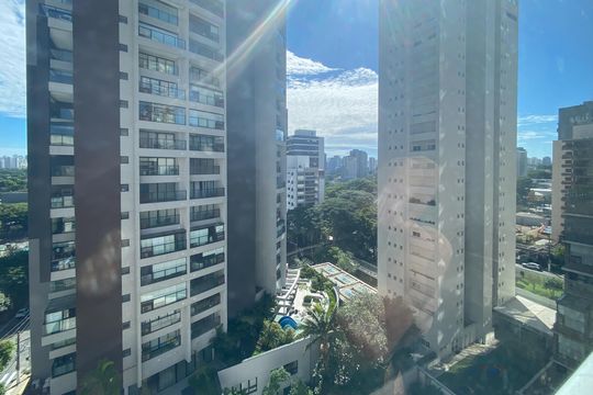 Varanda de kitnet/studio para alugar com 1 quarto, 26m² em Moema, São Paulo