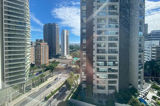 Varanda de kitnet/studio para alugar com 1 quarto, 26m² em Moema, São Paulo