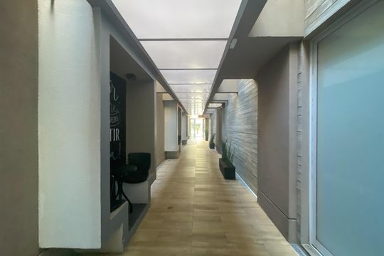 Área comum de kitnet/studio para alugar com 1 quarto, 26m² em Moema, São Paulo