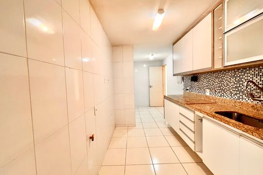 COZINHA de apartamento à venda com 3 quartos, 120m² em Copacabana, Rio de Janeiro