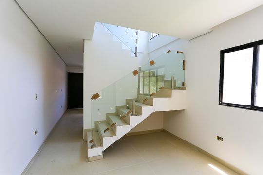 Escada de casa de condomínio à venda com 3 quartos, 175m² em Cidade Intercap, Taboão da Serra