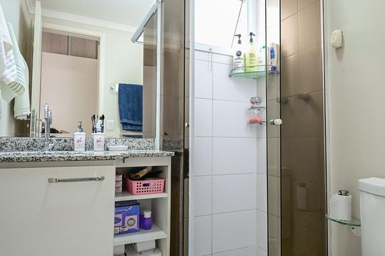 Banheiro de apartamento à venda com 3 quartos, 70m² em Jardim Parque Morumbi, São Paulo