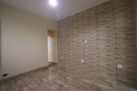 Sala de casa para alugar com 2 quartos, 80m² em Parque Sao Rafael, São Paulo