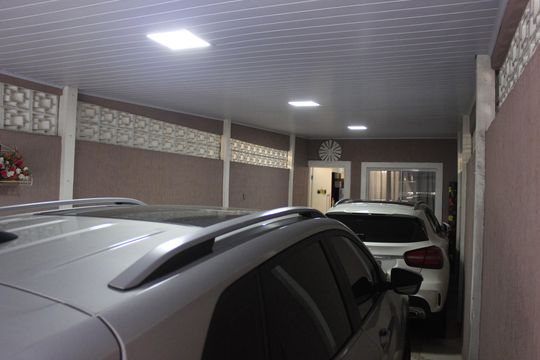 Garagem de casa à venda com 3 quartos, 190m² em Jardim Cocaia, Guarulhos