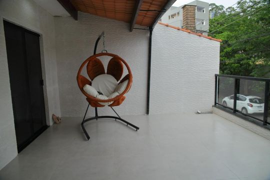 Suíte 2 - Varanda  de casa à venda com 3 quartos, 160m² em Bairro dos Casa, São Bernardo do Campo