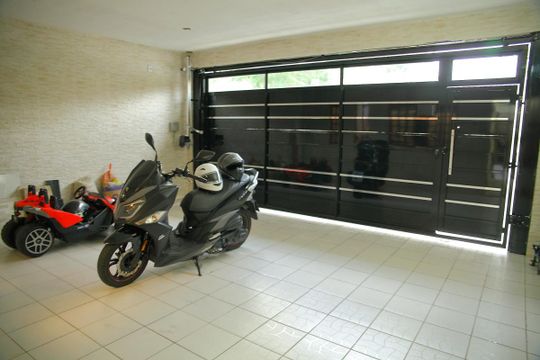 Garagem  de casa à venda com 3 quartos, 160m² em Bairro dos Casa, São Bernardo do Campo