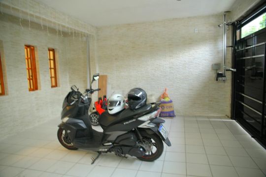 Garagem  de casa à venda com 3 quartos, 160m² em Bairro dos Casa, São Bernardo do Campo