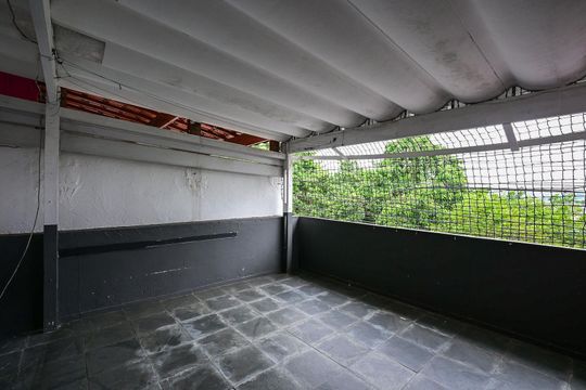 Varanda de casa à venda com 3 quartos, 100m² em Jardim Monte Alegre, Taboão da Serra
