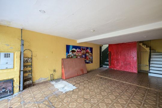 Garagem de casa à venda com 3 quartos, 100m² em Jardim Monte Alegre, Taboão da Serra