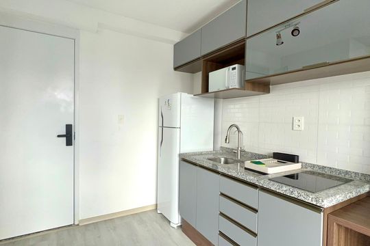 Cozinha de kitnet/studio à venda com 1 quarto, 27m² em Pinheiros, São Paulo