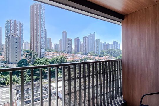 Varanda de kitnet/studio à venda com 1 quarto, 26m² em Vila Regente Feijó, São Paulo