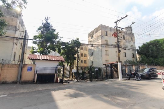 Fachada do Prédio de apartamento para alugar com 2 quartos, 42m² em Parque Santa Rita, São Paulo