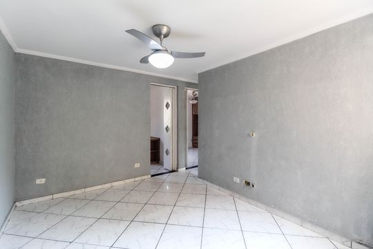 Apartamento para alugar com 2 quartos, 42m² em Parque Santa Rita, São Paulo