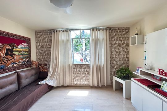 Sala de apartamento à venda com 3 quartos, 72m² em Pilares, Rio de Janeiro