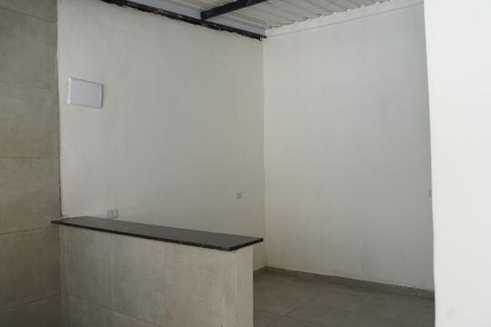 Sala de casa à venda com 1 quarto, 38m² em Vila Itapoan, Guarulhos