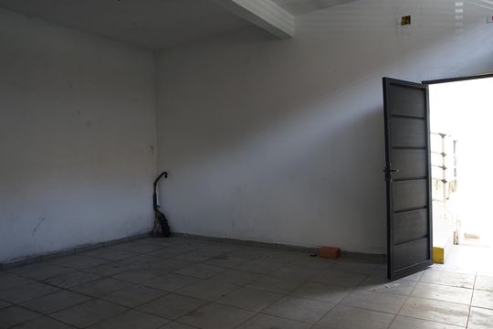 Garagem de casa à venda com 1 quarto, 38m² em Vila Itapoan, Guarulhos