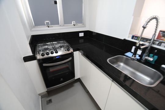 Cozinha de apartamento à venda com 1 quarto, 58m² em Vila Nova, Campinas