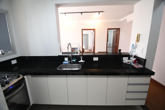 Cozinha de apartamento à venda com 1 quarto, 58m² em Vila Nova, Campinas