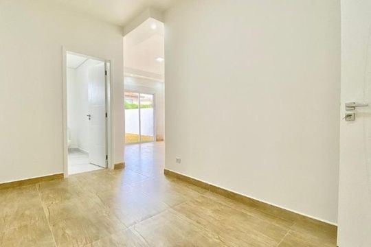 Casa de Condomínio para alugar com 3 quartos, 200m² em Parque Mirante da Mata, Cotia