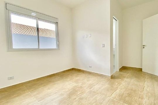 Casa de Condomínio para alugar com 3 quartos, 200m² em Parque Mirante da Mata, Cotia