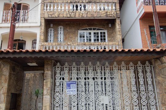 Fachada de casa de condomínio para alugar com 3 quartos, 150m² em Jardim Libano, São Paulo