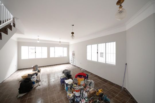 Casa à venda com 4 quartos, 200m² em Vila Carrão, São Paulo