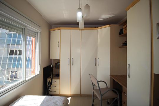 Quarto 2 de apartamento à venda com 2 quartos, 58m² em Rubem Berta, Porto Alegre