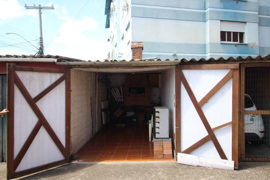 Garagem de apartamento à venda com 2 quartos, 58m² em Rubem Berta, Porto Alegre