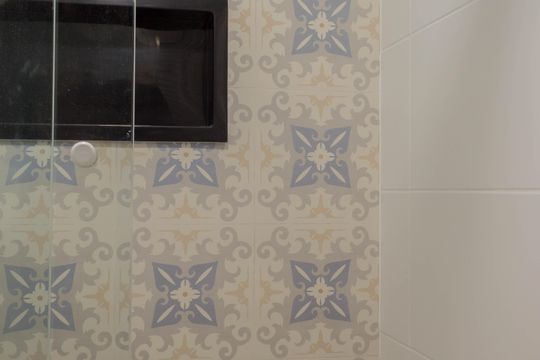 Banheiro de kitnet/studio para alugar com 1 quarto, 22m² em Baeta Neves, São Bernardo do Campo