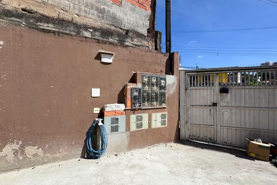 Entrada  de kitnet/studio para alugar com 1 quarto, 22m² em Baeta Neves, São Bernardo do Campo