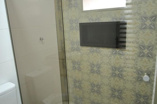 Kitnet/Studio - Banheiro  de kitnet/studio para alugar com 1 quarto, 22m² em Baeta Neves, São Bernardo do Campo