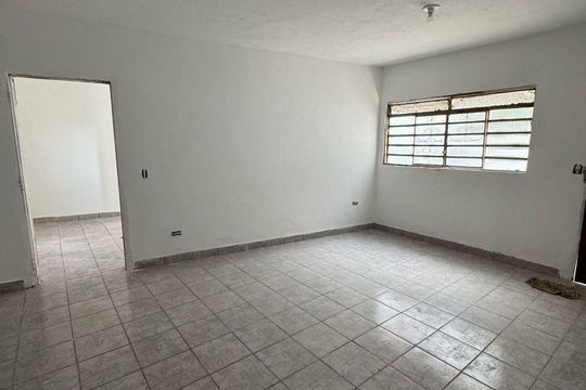 Casa para alugar com 1 quarto, 100m² em Jardim Isis, Cotia