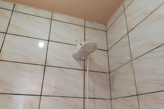 Banheiro Social 2 de casa para alugar com 5 quartos, 190m² em Irajá, Rio de Janeiro