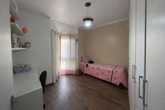 Quarto 1 de casa para alugar com 4 quartos, 400m² em Igara, Canoas