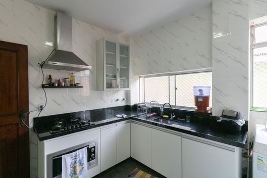 Apartamento para alugar com 3 quartos, 270m² em Dona Clara, Belo Horizonte