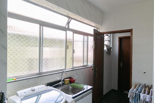 Apartamento para alugar com 3 quartos, 270m² em Dona Clara, Belo Horizonte