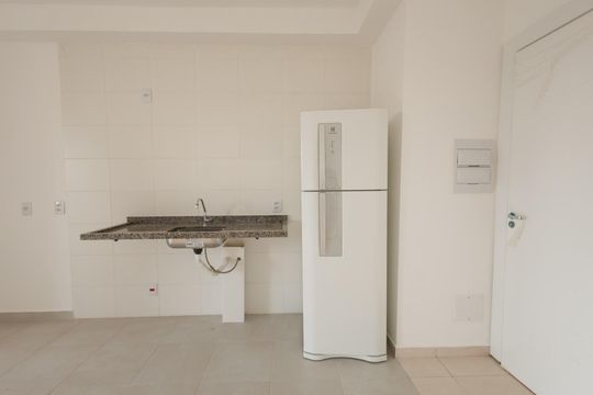 Sala - Quarto - Cozinha de kitnet/studio para alugar com 1 quarto, 40m² em Lavadouro de Areia, Taubaté
