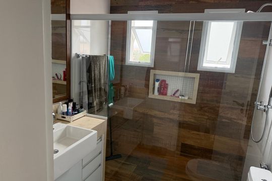Banheiro de casa para alugar com 3 quartos, 236m² em Vila Anhanguera, São Paulo
