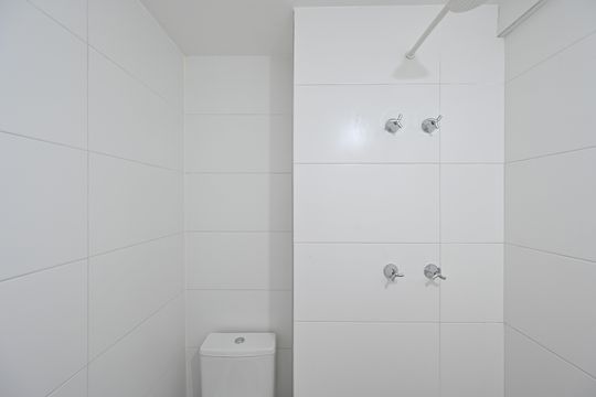 Banheiro Social de kitnet/studio à venda com 1 quarto, 27m² em Vila Clementino, São Paulo