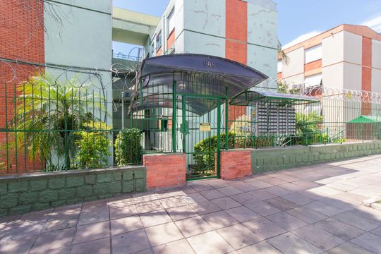 Fachada de apartamento à venda com 2 quartos, 50m² em Cristal, Porto Alegre