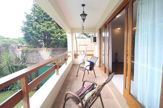 Sacada de casa à venda com 3 quartos, 399m² em Jardim Santa Helena, São Paulo