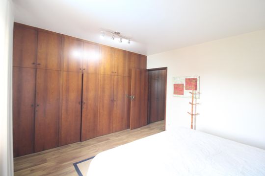 Suíte 3 de casa à venda com 3 quartos, 399m² em Jardim Santa Helena, São Paulo