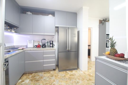 Cozinha de casa à venda com 3 quartos, 399m² em Jardim Santa Helena, São Paulo