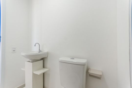 Banheiro de apartamento para alugar com 2 quartos, 34m² em Vila Primavera, São Paulo