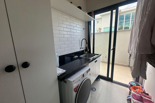 Área de Serviço de casa de condomínio à venda com 4 quartos, 343m² em Residencial Burle Marx, Santana de Parnaíba
